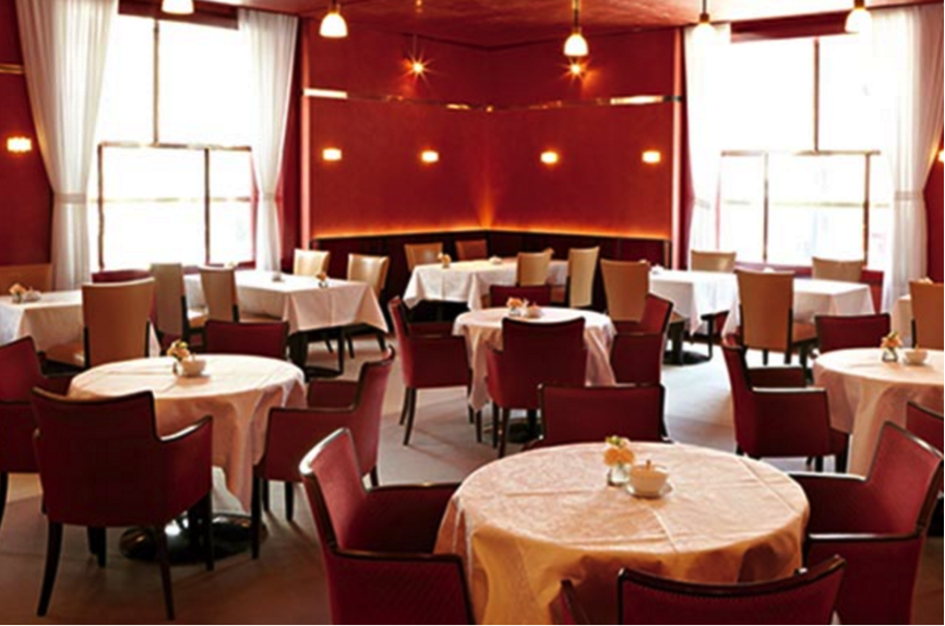 parlour 3