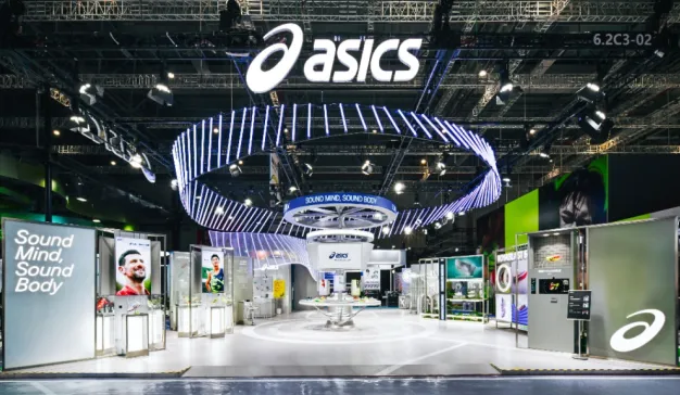 ASICS亚瑟士打造“向心实验室” 亮相第七届中国国际进口博览会