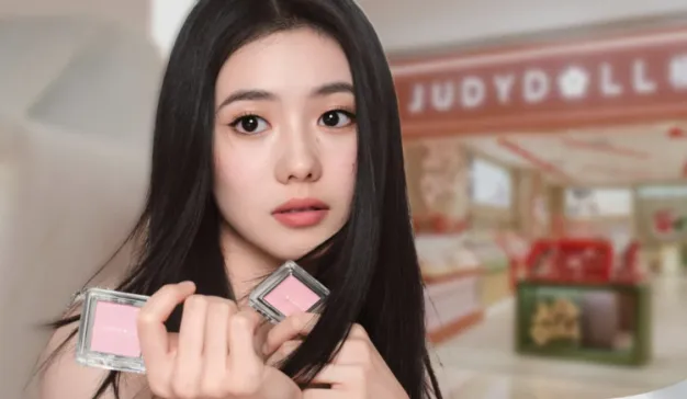 橘朵跻身彩妆头部
