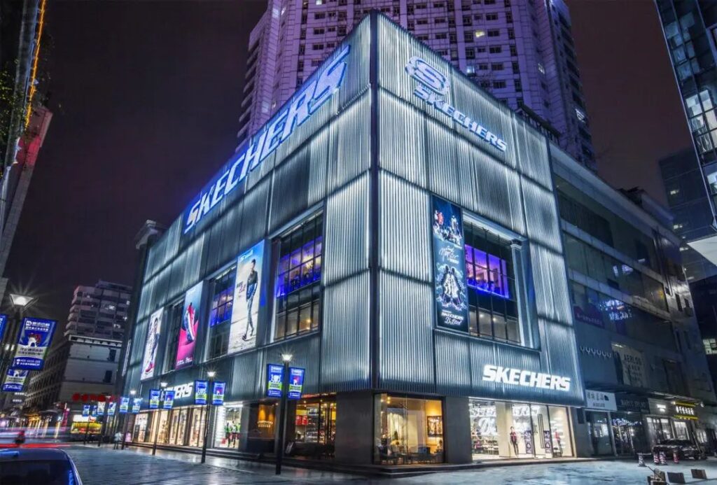 斯凯奇650亿收购案背后，关税该背锅么？