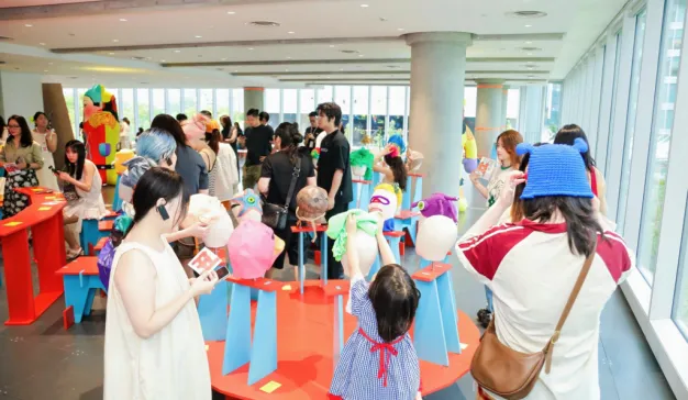 淘宝丑东西艺术展火出圈：年轻人从“艺术审丑”走向“消费审丑”，“去中心化审美”正在驱动创意产业发展